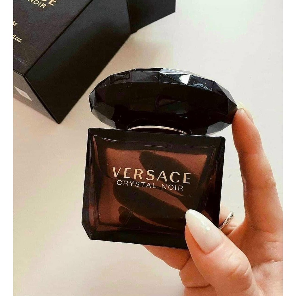 Nước hoa nữ Versace Crystal Noir Eau De Toilette