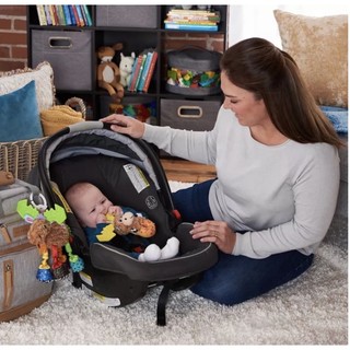 Lục Lạc Cầm Tay Kèm Gặm Nướu An Toàn Cho Bé - Lamaze Mortimer Moose Multicolor Rattle Multi