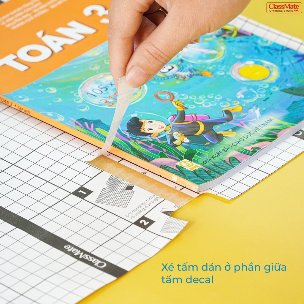 Decal Bọc Sách Giáo Khoa Cải Cách CLASSMATE Chất Liệu Nhựa Trong, Dẻo, Bền, Chống Thấm DC314 (190x265mm)