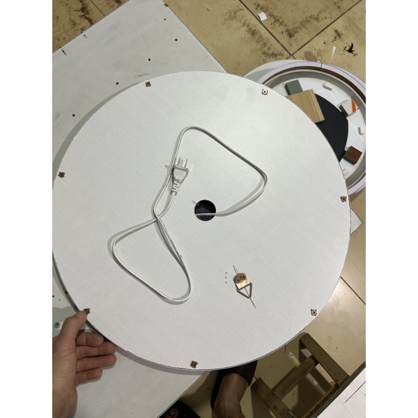 Gương đèn led treo tường viền da simili nhiều màu sắc, Gương treo tường đèn led cảm ứng phong cách hiện đại