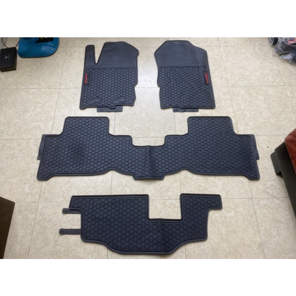 Thảm lót sàn ô tô Ford Everest 2016 đến 2023, bộ trải sàn cao su PVC đúc 3D, không mùi dễ dàng vệ sinh giá tốt