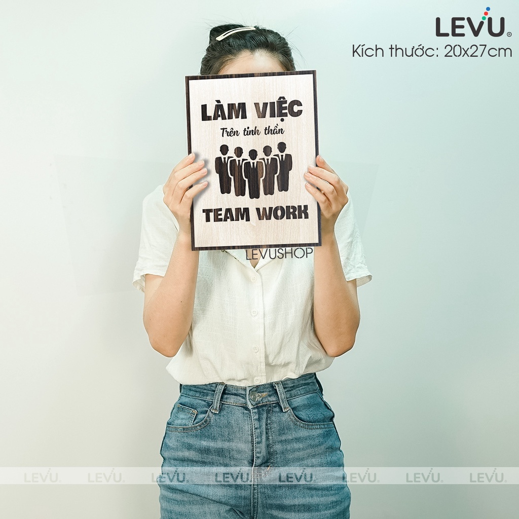 Tranh Tạo Động Lực Gỗ LEVU065 làm việc trên tinh thần Team Work