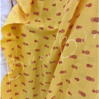 Vải Xô Muslin Vàng Nghệ Tươi In Quả Dứa Mềm Rũ Khổ 1m40