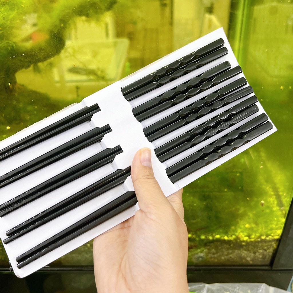 Đũa nhựa xoắn Melamine thương hiệu Fataco cao cấp màu trắng -- màu đen