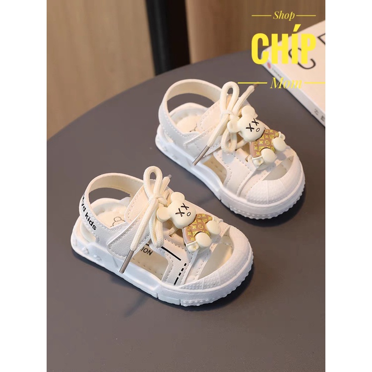 sandal be trai dép quai hậu tập đi cho bé gái có chống vấp bảo về chân dây buộc kiểu dáng thể thao hình gấu 1205