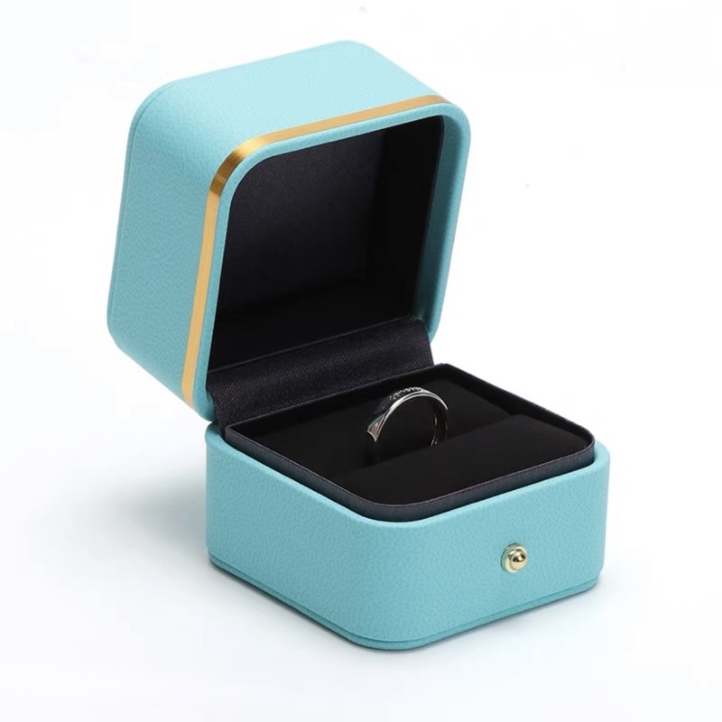 Ring Box by Lucky7_phụ kiện VÀNG BẠC