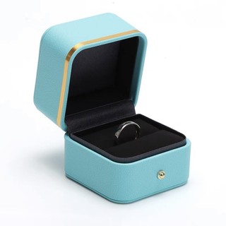 Ring Box by Lucky7_phụ kiện VÀNG BẠC