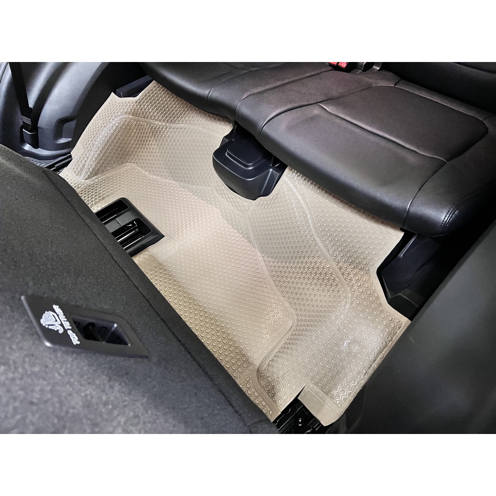 Thảm Lót Sàn Ô Tô Ford Everest 2023-2025 phiên bản 3D PRO viền ép nhiệt- Khít sàn xe, chống trơn, không ẩm mốc