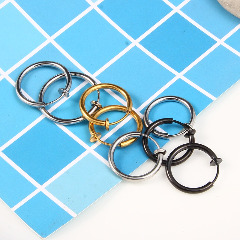 (MUA 2 TẶNG 1) Khuyên tai titan kẹp tròn không cần bấm lỗ tai không gỉ