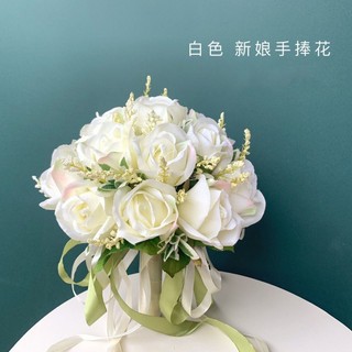 Bó hoa cưới cầm tay cho cô dâu từ hoa sáp thơm, lụa và hoa điểm