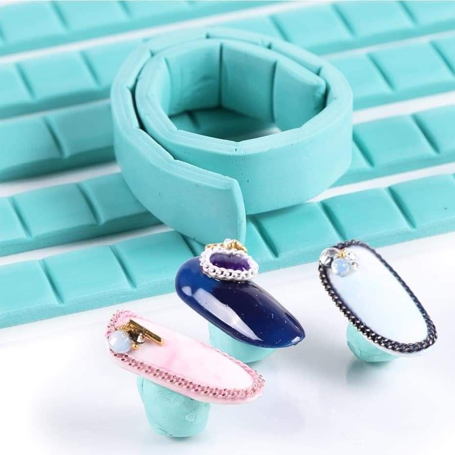 Keo Đa Năng Gắn Móng Giả Size 102 và 90 miếng