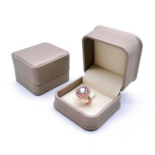 Ring Box by Lucky7_phụ kiện VÀNG BẠC