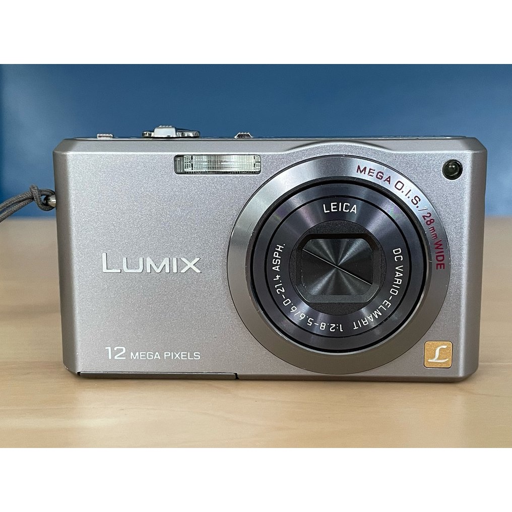 Amazon.com : Panasonic Lumix FX100K 12.2MP Digital Camera