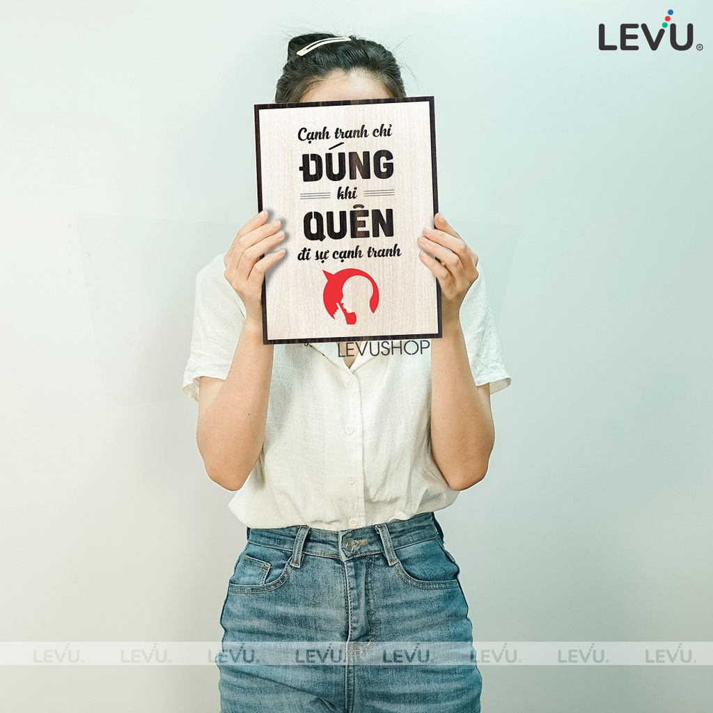 Tranh Slogan hay về kinh doanh LEVU092: Cạnh tranh chỉ đúng khi quên đi sự cạnh tranh