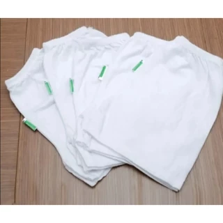 Katta sikli porno aktyorlarning fotosuratlari Bir yigit poyezdda qizni jinsiy aloqa qilish uchun bezovta qildi.