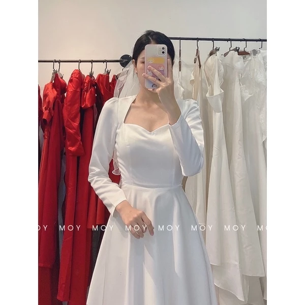 Váy xòe phi cổ vuông tay dài khoét đan lưng- Váy cưới, đầm cưới thiết kế đi bàn, chụp ảnh đơn giản, sang trọng- X412