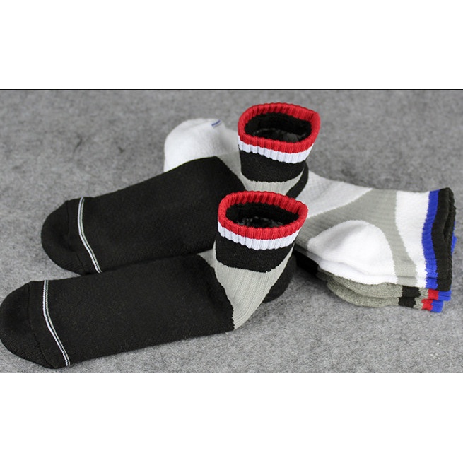 Vớ Tất CẦU LÔNG cotton cổ thấp loại dày phù hợp chơi thế thao chuyên nghiệp....