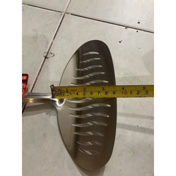 Xẻng Chiên Cá Nguyên Con Chất Liệu Inox 304 Không Hít Cán Bọc Gỗ