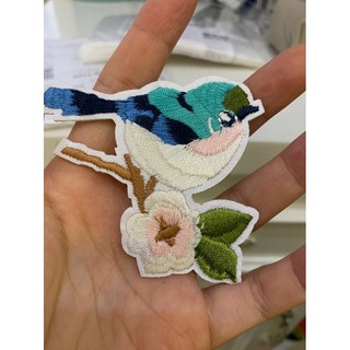 1 Miếng Dán Ủi Thêu Hình Chim Sắc sảo - Kích thước 6.8cm x 8.5cm