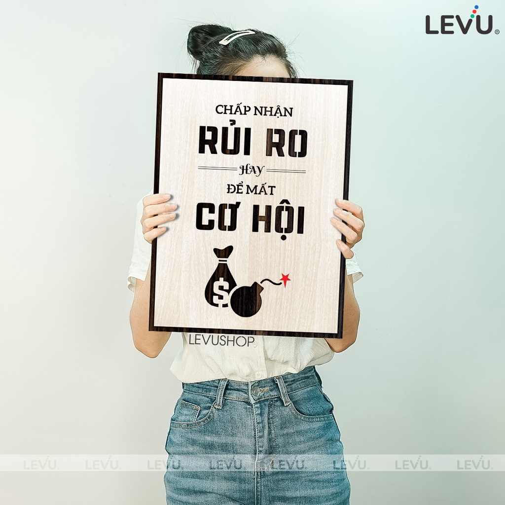 Tranh treo tường văn phòng LEVU121: Chấp nhận rủi ro hay để mất cơ hội