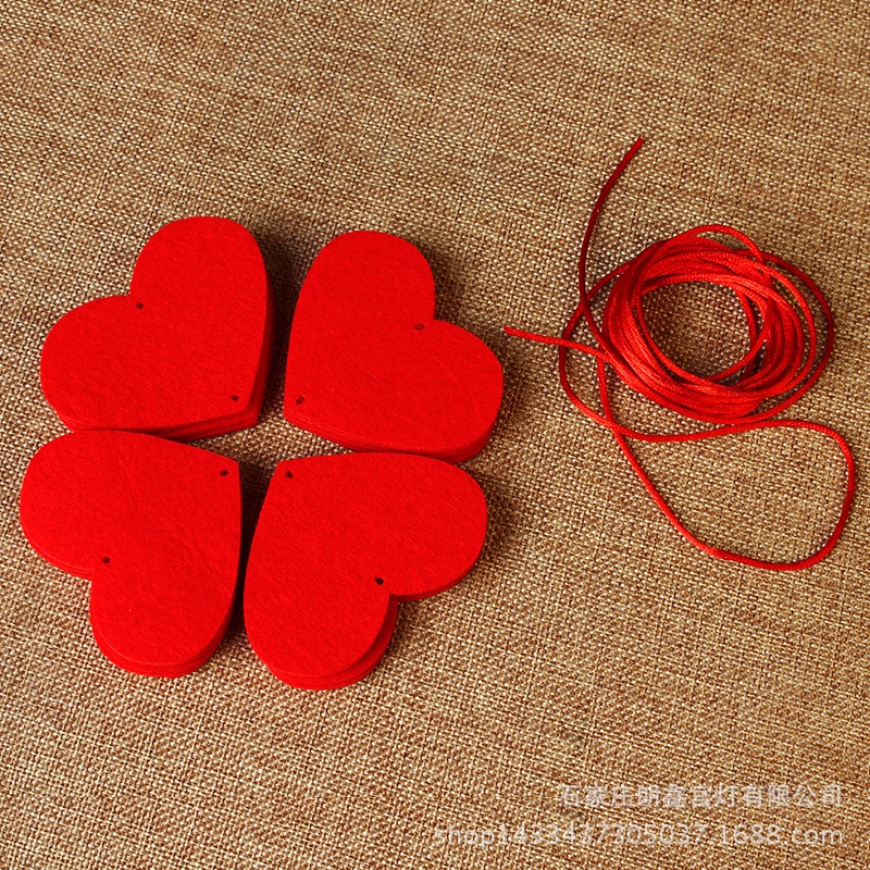 Dây 15 trái tim nỉ đỏ 5cm dùng trang trí rèm cửa, buộc dây bóng bay trang trí đám cưới - Kem Shop K339