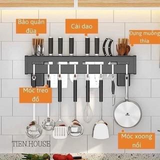 Giá treo sắt gài dao dán tường cho bếp: Treo đũa, thìa, kéo, nạo gọn gàng và tiện lợi.