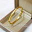 Vòng tay titan nữ không gỉ mạ vàng 24k khắc số la mã phong cách đơn giản