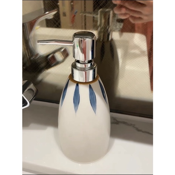 (Có sẵn ) Bình | chai | lọ sứ 440 ml đựng dầu gội , nước rửa tay , sữa tắm hoạ tiết độc lạ đẹp mắt | BigBuy360 - bigbuy360.vn
