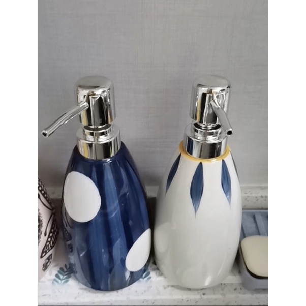 (Có sẵn ) Bình | chai | lọ sứ 440 ml đựng dầu gội , nước rửa tay , sữa tắm hoạ tiết độc lạ đẹp mắt | BigBuy360 - bigbuy360.vn