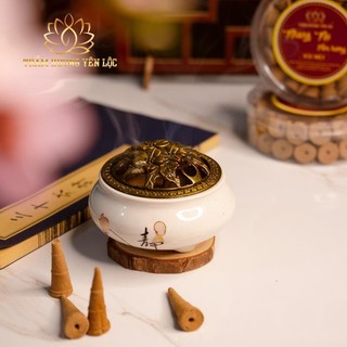 Nhang nụ Trầm hương tự nhiên - Tặng một lư sứ xông trầm - Trầm Hương Yên Lộc