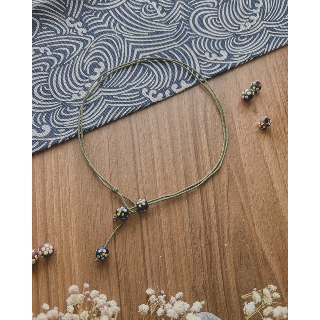 Vòng cổ Chiko - dây chuyền 3 gỗ hoa nhiều kiểu đeo vintage