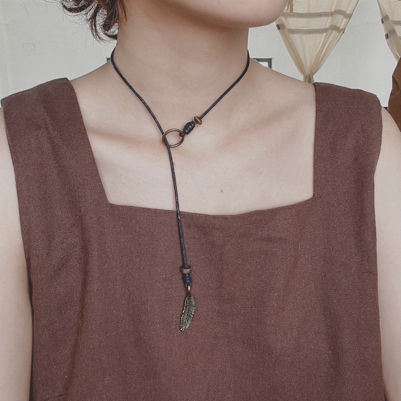 Vòng cổ Aki - dây chuyền chiếc lá mix khoen đồng tự điều chỉnh dây
