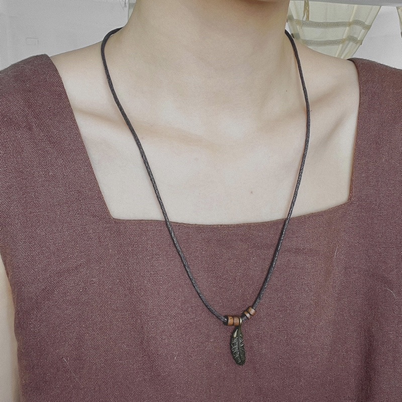 Vòng cổ Sachi -  dây chuyền chiếc lá vintage
