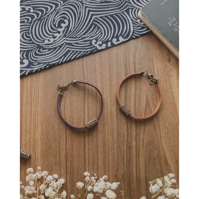Vòng tay Kei - Vòng da mix charm trụ đồng vintage
