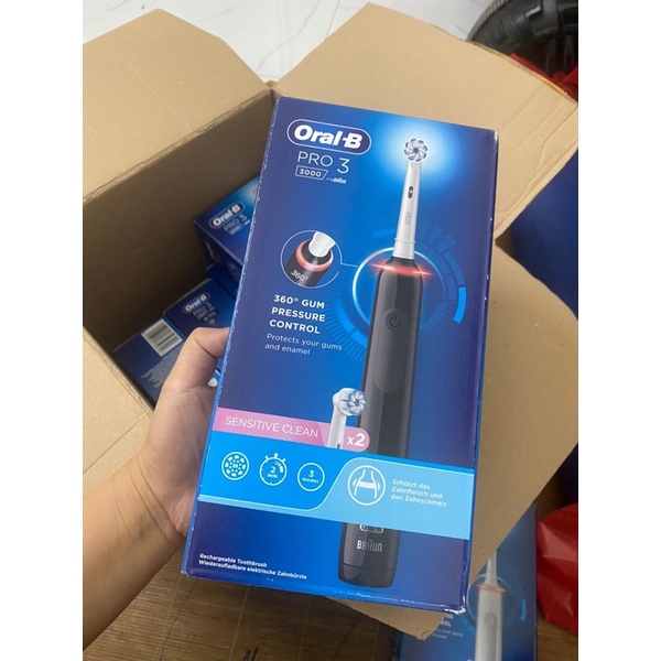 Bàn Chải Điện Oral B Pro 3 3000 Sét 1 Máy Và 2 Đầu Thay | Shopee Việt Nam