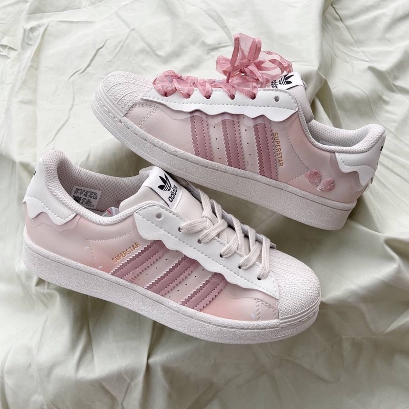 Adidas hot sale superstar clover