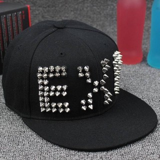 Mũ Lưỡi Trai Đính Đinh Tán Phong Cách Hiphop Thời Trang Hàn Quốc