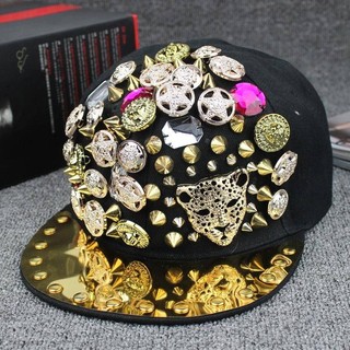 Mũ Lưỡi Trai Đính Đinh Tán Phong Cách Hiphop Thời Trang Hàn Quốc