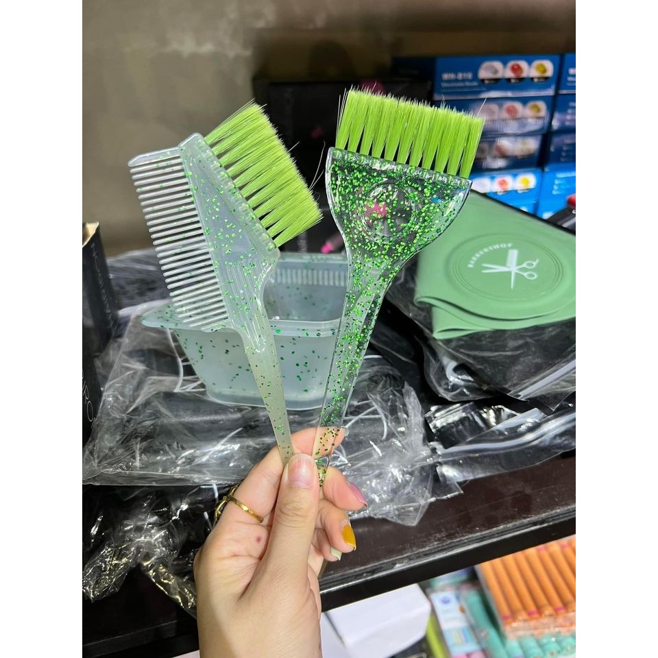 Bát chổi nhuộm tóc 7 màu
