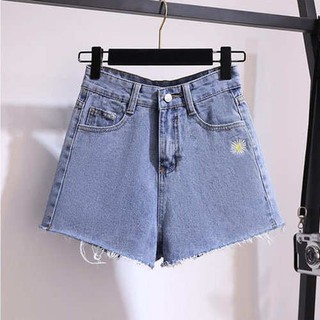 ✿ quần đùi jean nữ lưng cao ✿ có hàng sẵn Quần Short Denim Rách Đính Hạt Kim Sa Bản Đồ Công Nghiệp Hạt Kim Sa Tua Rua Hình Năm Cánh Làm Đẹp Cho#Quần Lửng Thời Trang Phong Cách Phương Tây Size