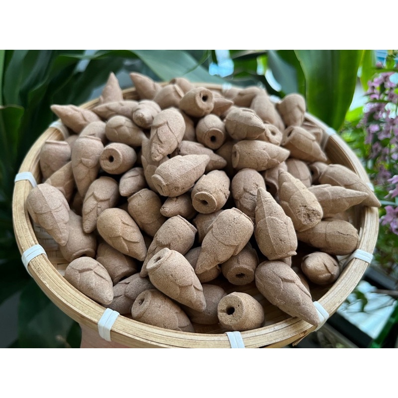 <hộp 100gr -40nụ> Nụ trầm tự nhiên, 💯 % nguyên chất, thác khói xông nhà.