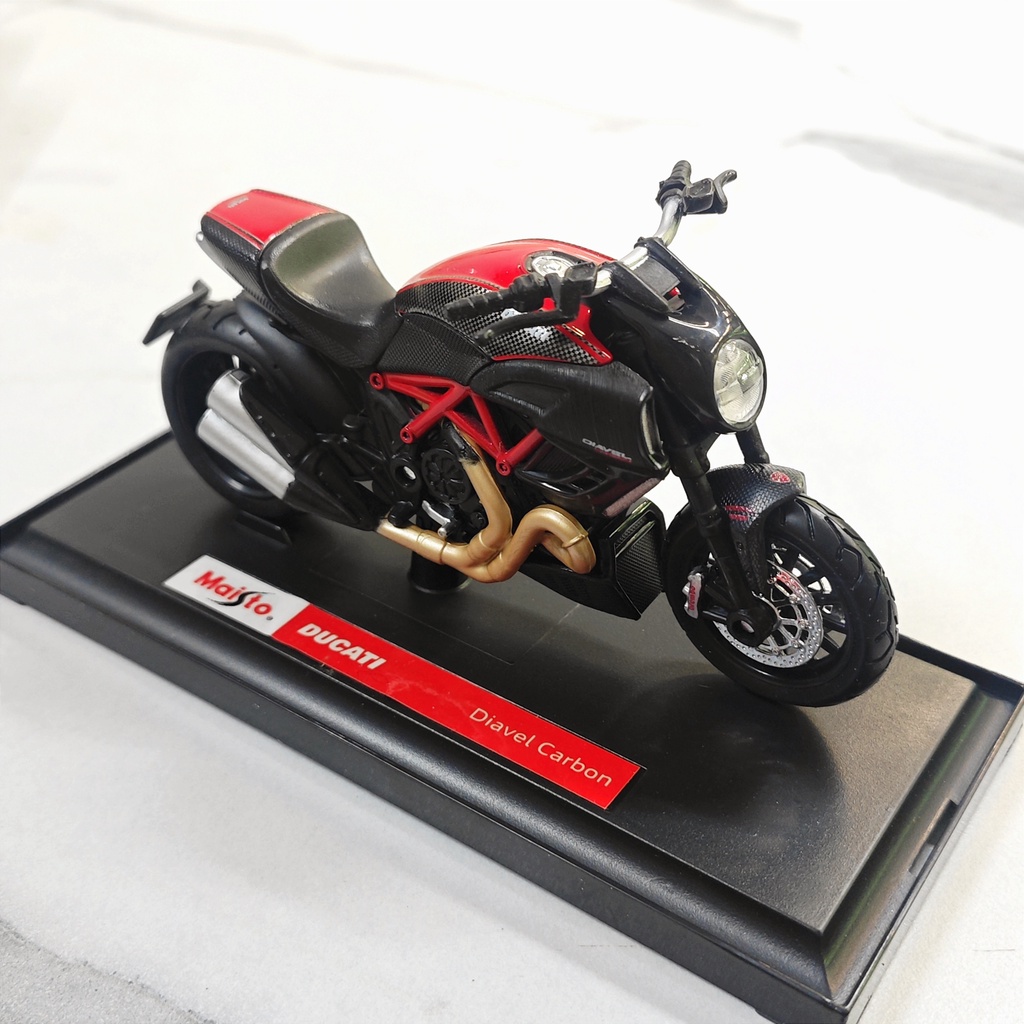 m-h-nh-xe-m-t-ducati-diavel-carbon-t-l-1-18-h-ng-maisto-shopee