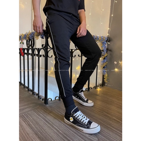 Quần Jogger giới tính 1 Sọc Nhỏ Thun Poly phong thái thể thao Sport thời trang và năng động tính cách UniseX PK1