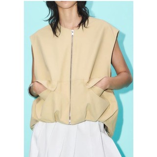 Áo  gile hộp Zara made in Morocco màu be vàng