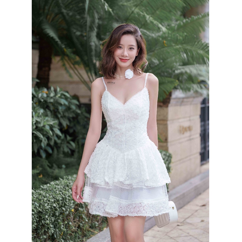 RECHIC Đầm 2 dây Celis dáng xòe bèo tầng chất lưới hoa hồng sang trọng
