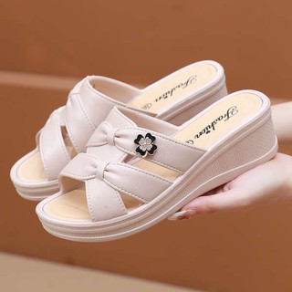 dép nữ đế cao dép nữ trung niên cho mẹ Dép Sandal Đế Xuồng Dày Hai Lớp Chống Thấm Nước Thời Trang Cao Cấp Mới Dành Cho Nữ Mang Trong Nhà / Du Lịch