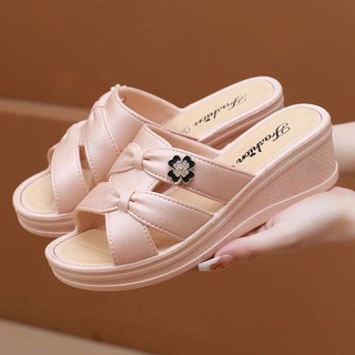 dép nữ đế cao dép nữ trung niên cho mẹ Dép Sandal Đế Xuồng Dày Hai Lớp Chống Thấm Nước Thời Trang Cao Cấp Mới Dành Cho Nữ Mang Trong Nhà / Du Lịch