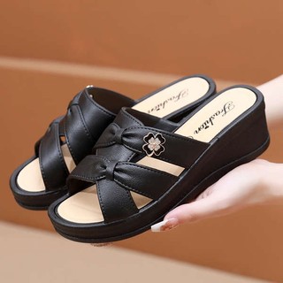 dép nữ đế cao dép nữ trung niên cho mẹ Dép Sandal Đế Xuồng Dày Hai Lớp Chống Thấm Nước Thời Trang Cao Cấp Mới Dành Cho Nữ Mang Trong Nhà / Du Lịch