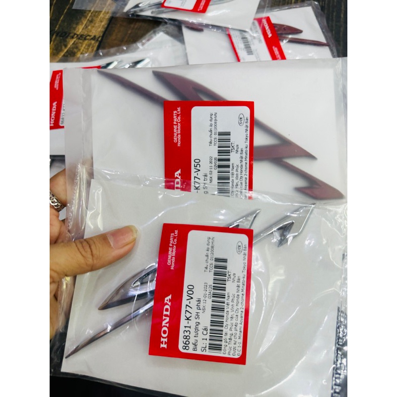 Tem nổi SH 2017-2019 Hàng Zin chính hãng  Honda/ Giá 1 Bên