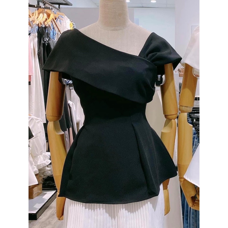 ( Hình thật 100% ) Áo thiết kế peplum lệch vai tôn dáng, chất vải ford gân mềm mịn đứng from bên trong có lót-Pusu